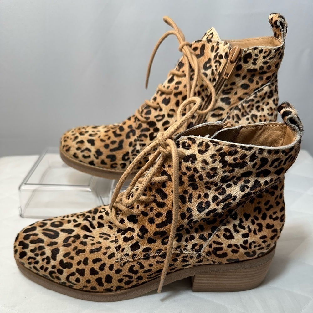 Lucky Brand Womens Size 5.5 Animal Print Cow Hai Ankle Boots Lace Up & Zipper Up